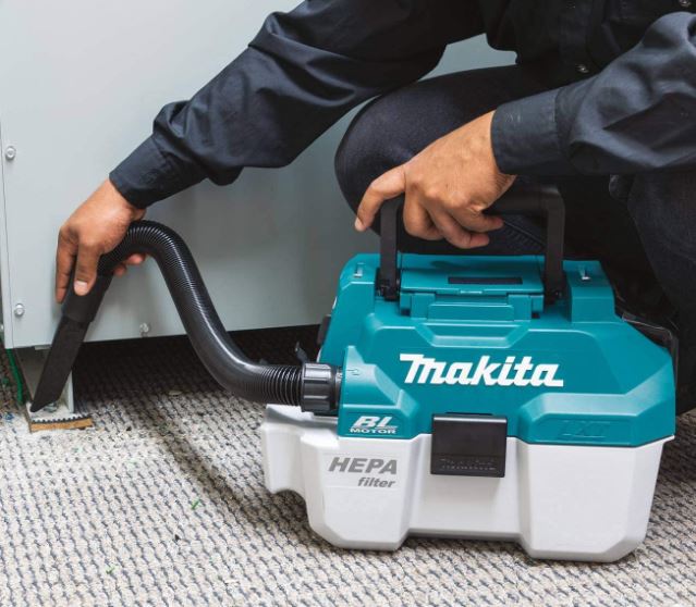 Makita XCV11Z