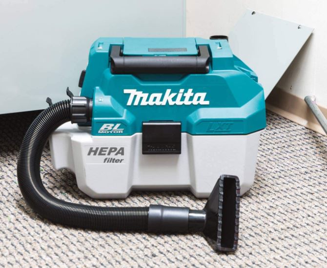 Makita XCV11Z