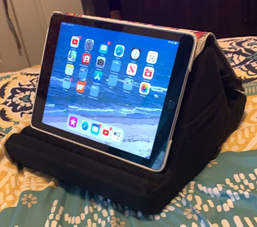 Lamicall-Tablet-Pillow-Holder